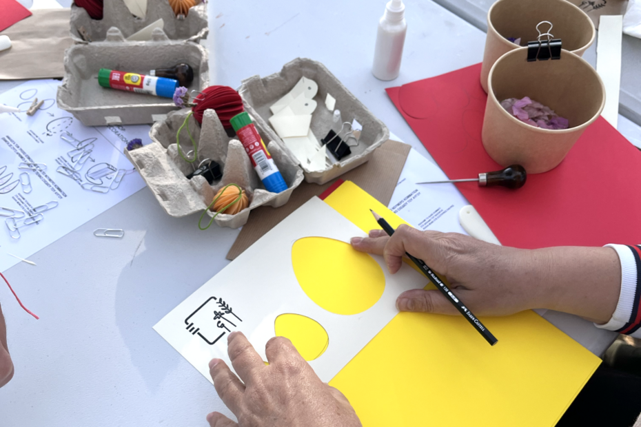 signature project_easter workshop_paper flowers_paper eggs_easter treeIMG_0903